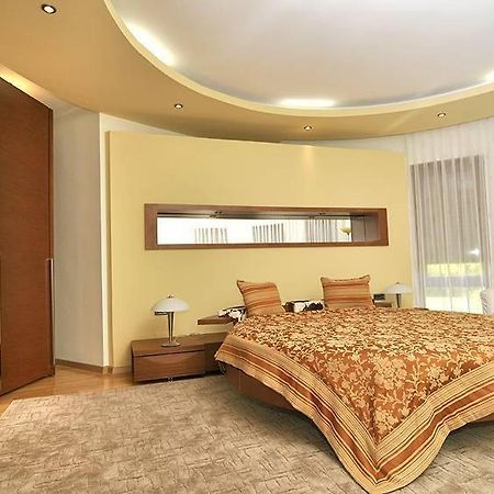 Villa Vitoria Giroc Zimmer foto